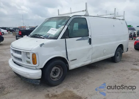 1999 Chevrolet Express G1500 from USA, damaged, VIN 1GCEG15W8X1125806